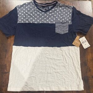 Company 81 Men's Navy and White Star V-Neck T-Shirt BRAND NEW